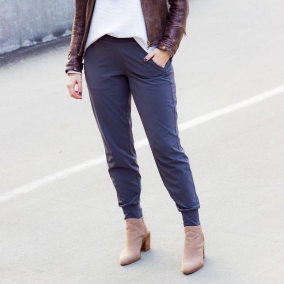 Athleta Pants - Athleta Soho Jogger Pants Navy Blue 8P